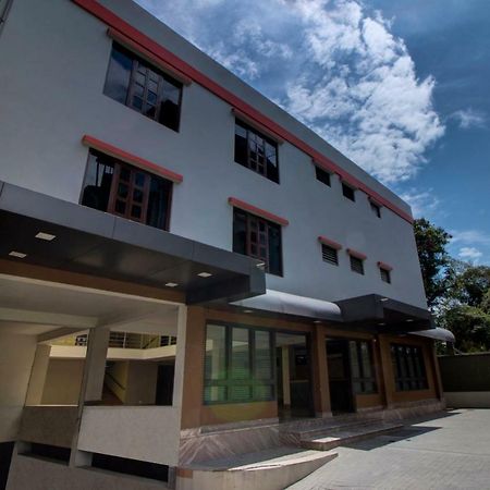 Hotel Jagat Силигури Екстериор снимка