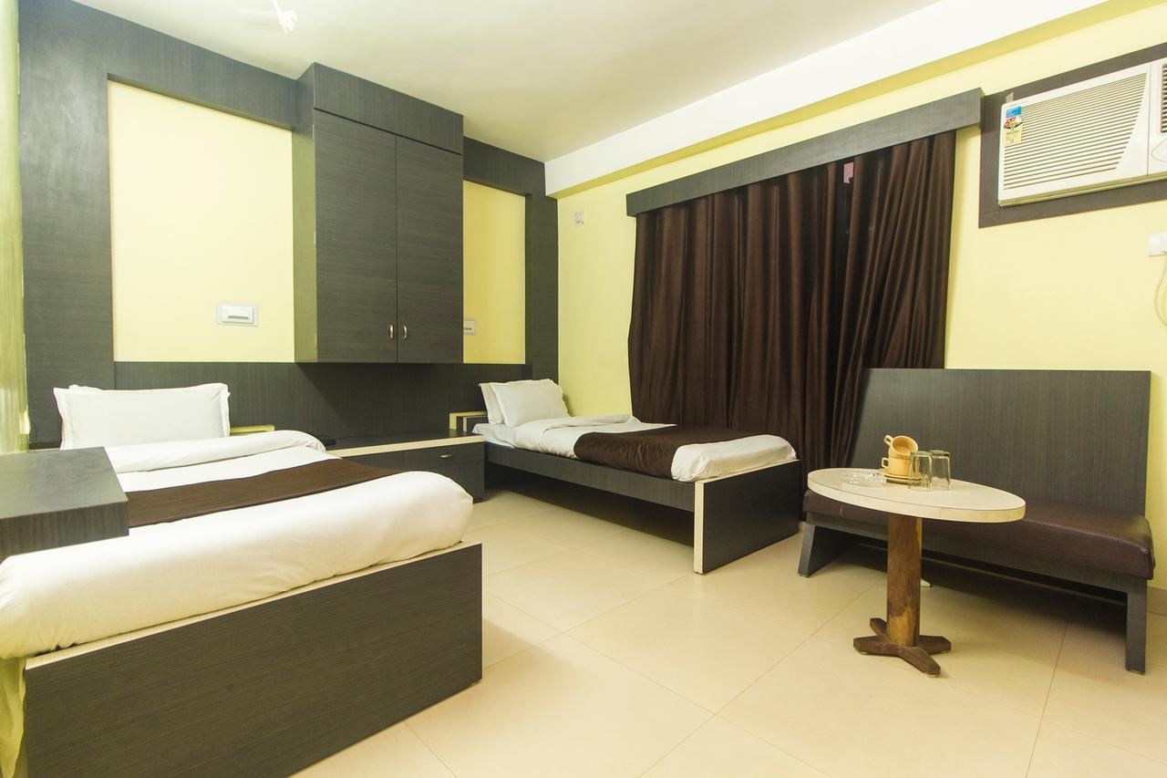 Hotel Jagat Силигури Екстериор снимка