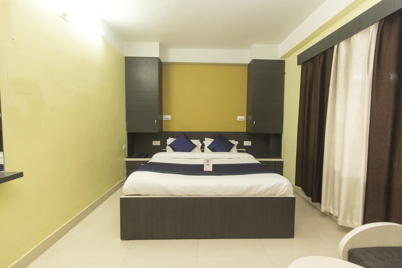 Hotel Jagat Силигури Екстериор снимка